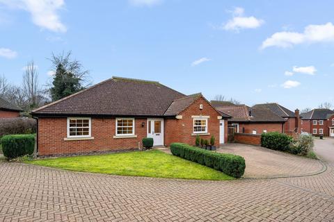 3 bedroom detached bungalow for sale, Belton Gardens, Grantham NG31