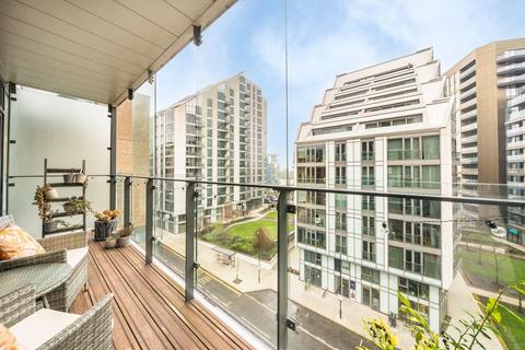 2 bedroom flat to rent, Enterprise Way, London SW18