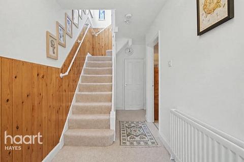 undefined, Gledwood Drive, Hayes