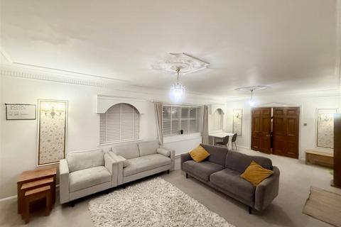 undefined, Montagu Road, Datchet, Slough