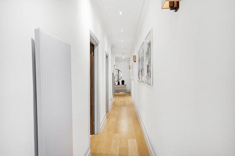 undefined, Cadogan Square, Knightsbridge, London