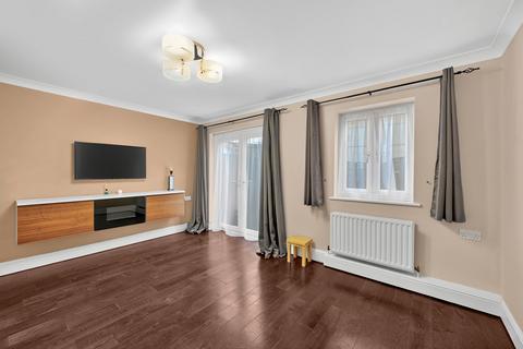 3 bedroom terraced house for sale, Balladier Walk, London