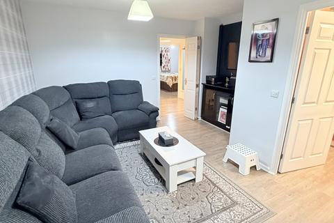 2 bedroom flat for sale, Pursers Court Slough SL2 5DL