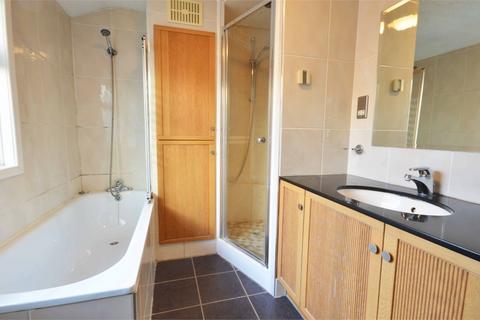 2 bedroom terraced house for sale, Wellington Road, Dartford, Kent, DA1