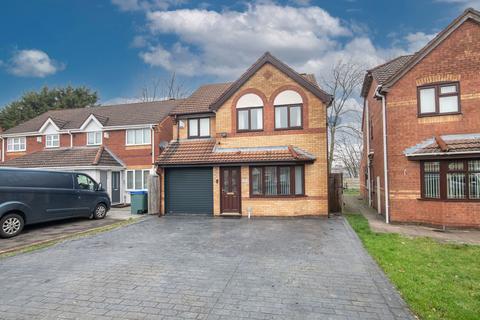 4 bedroom detached house for sale, Hursey Drive, TIPTON, DY4 8TN