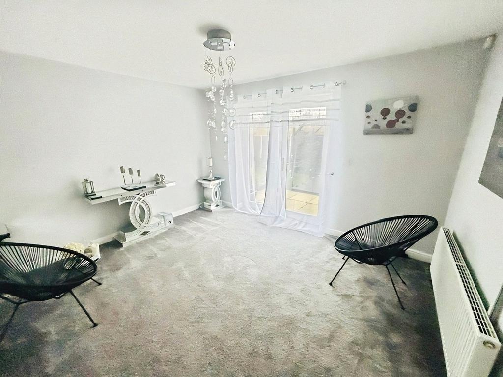 Dining Room/Bedroom