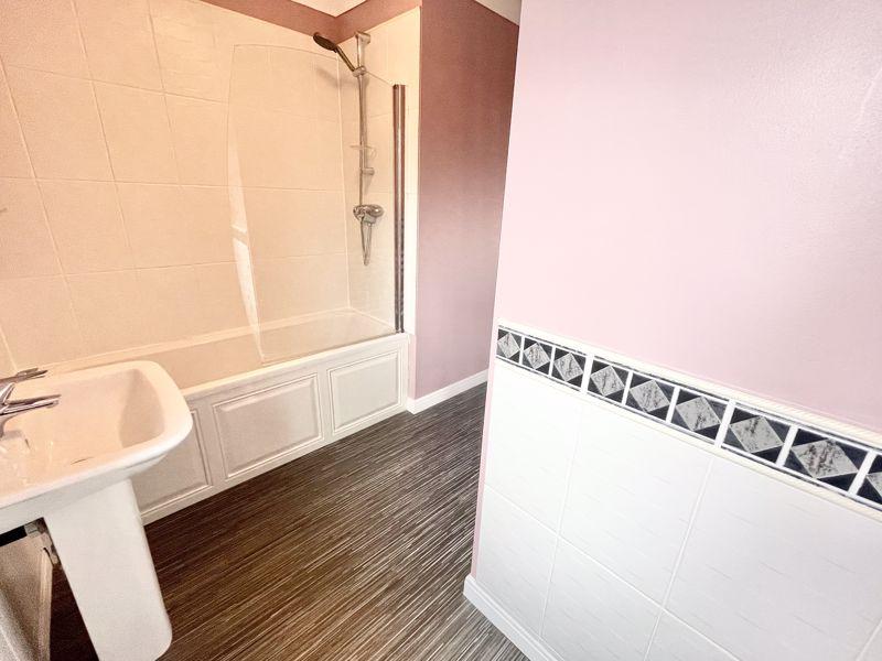 Bathroom Alt-View 2