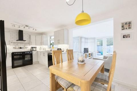 undefined, PICKSLEY CRESCENT, HOLTON LE CLAY
