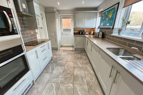 undefined, 25 Clos Ynysddu, Pontyclun, CF72 9WQ