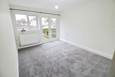 undefined, Greenwood Avenue, Hull