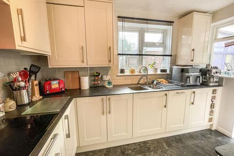 3 bedroom semi-detached house for sale, Crusader Road, Hedge End, SO30
