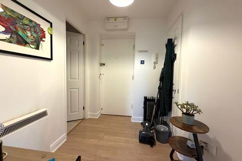 1 bedroom apartment for sale, Fishguard Way, London