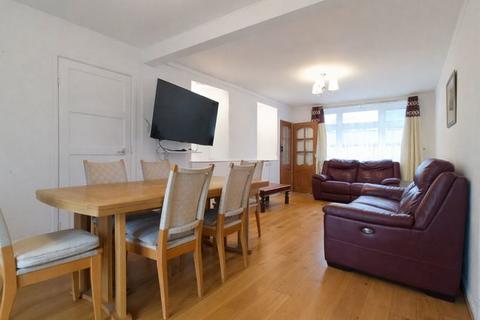 undefined, The Vale, Muswell Hill, N10