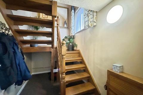 2 bedroom maisonette for sale, Beech Street, Bury