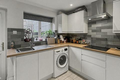 2 bedroom terraced house for sale, Ludlow Mews, London Road, HP11