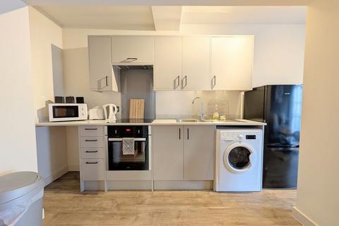 undefined, To Let - Renaissance House, Coronation Walk, Southport - One Bedroom Fully Furnished Apt
