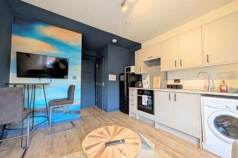 undefined, To Let - Renaissance House, Coronation Walk, Southport - One Bedroom Fully Furnished Apt