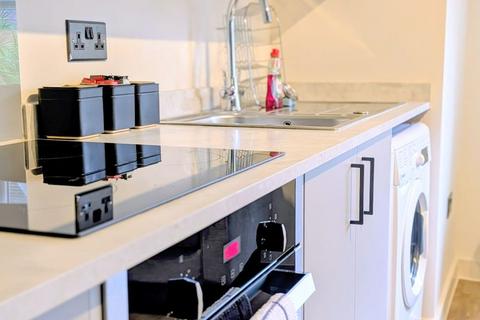 undefined, To Let - Renaissance House, Coronation Walk, Southport - One Bedroom Fully Furnished Apt