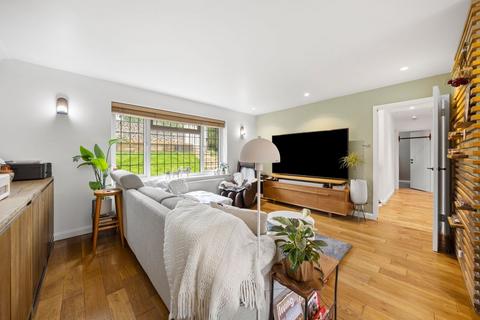 3 bedroom detached bungalow for sale, Selby Gardens, Uckfield