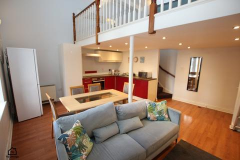 2 bedroom apartment to rent, The Royal, Wilton Place, Salford M3
