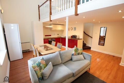 2 bedroom apartment to rent, The Royal, Wilton Place, Salford M3