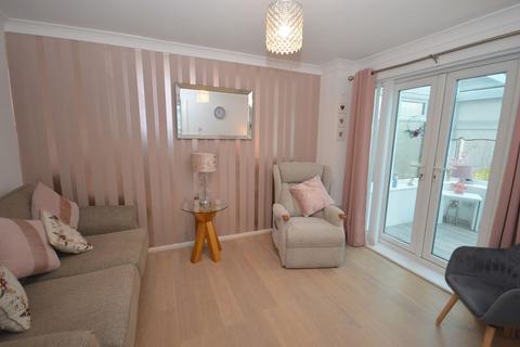 1 bedroom semi-detached house for sale, Whernside, Widnes