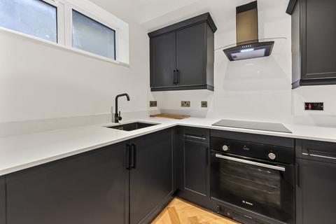 undefined, Ashdown Court, Sutton SM2 5DG