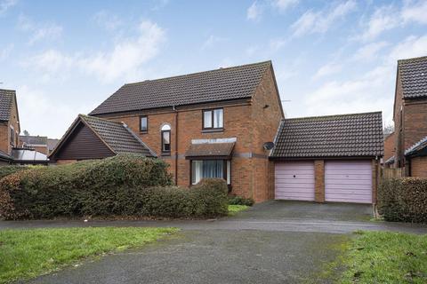 4 bedroom detached house for sale, Wedgwood Avenue, Milton Keynes