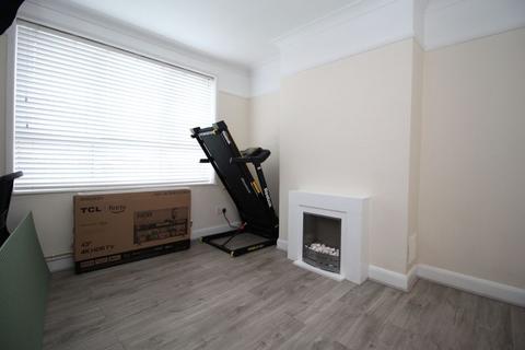 undefined, Sunningdale Gardens, Southampton SO18