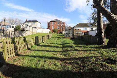 3 bedroom semi-detached house for sale, East Howe Lane, Bournemouth BH10