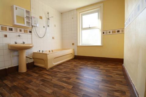 3 bedroom semi-detached house for sale, East Howe Lane, Bournemouth BH10