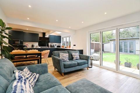 4 bedroom detached house for sale, Throopside Avenue, Bournemouth BH9