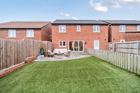 4 bedroom detached house for sale, Barbel Gardens, Bedford MK40