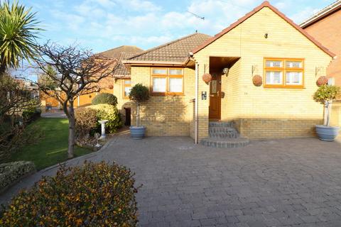 2 bedroom detached bungalow for sale, St Marys Drive, Benfleet, SS7