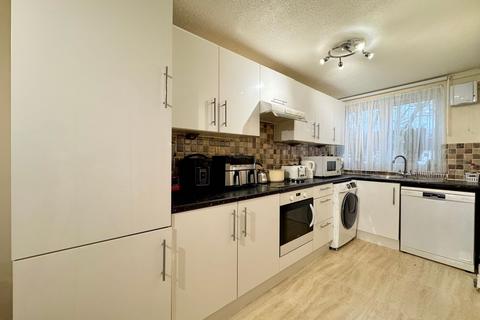 3 bedroom terraced house for sale, Everglade Strand, Leighton Everglade Strand, NW9