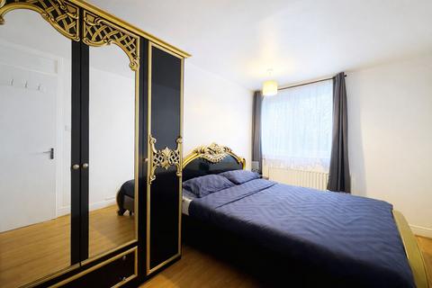 3 bedroom terraced house for sale, Everglade Strand, Leighton Everglade Strand, NW9