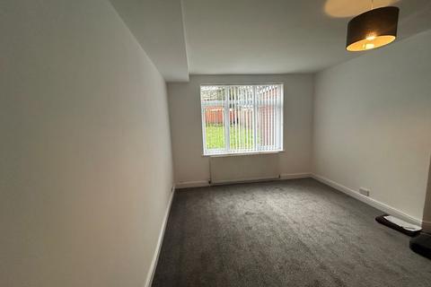 3 bedroom terraced house to rent, West Boulevard, Quinton, Birmingham