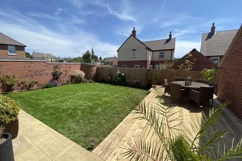 4 bedroom detached house for sale, Grant Court, Coalville LE67