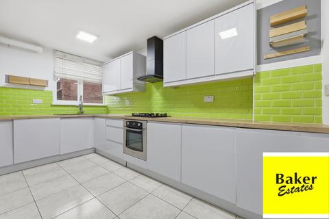 3 bedroom end of terrace house for sale, Bramshill Close, Chigwell IG7