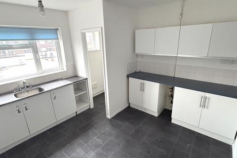 3 bedroom apartment to rent, Rookery Lane, Walsall WS9