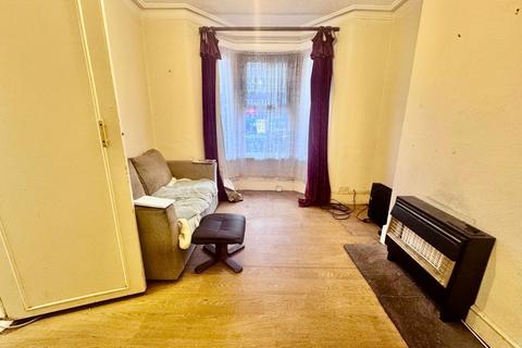 3 bedroom terraced house for sale, Main Road, Queenborough ME11