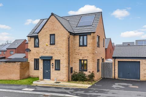 3 bedroom detached house for sale, Seacroft, Leeds LS14