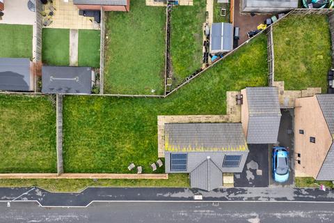 3 bedroom detached house for sale, Seacroft, Leeds LS14