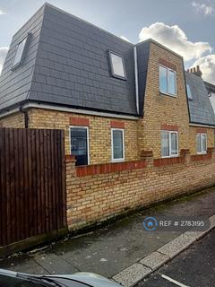 2 bedroom detached house to rent, Eveline Road, Mitcham, CR4