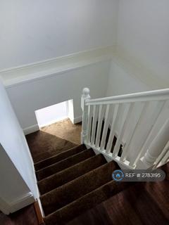 2 bedroom detached house to rent, Eveline Road, Mitcham, CR4
