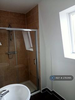 2 bedroom detached house to rent, Eveline Road, Mitcham, CR4