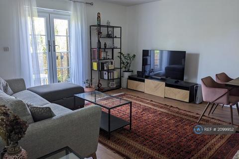 2 bedroom flat to rent, Bourne Place, Chertsey, KT16