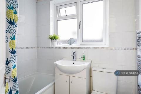 1 bedroom flat to rent, Rosebank Road, London, W7