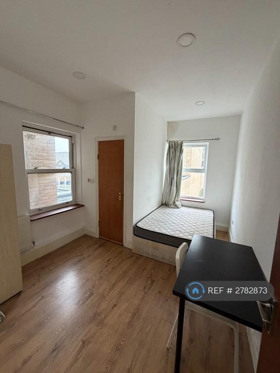 Bedroom 1 - With En-Suite