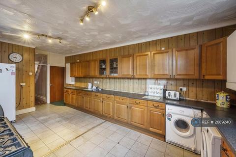3 bedroom terraced house to rent, Albany Road, Doncaster, DN4
